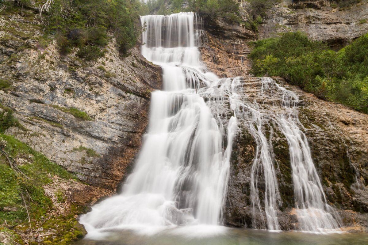 Escursione tra le Cascate della Val di Fanes desktop picture