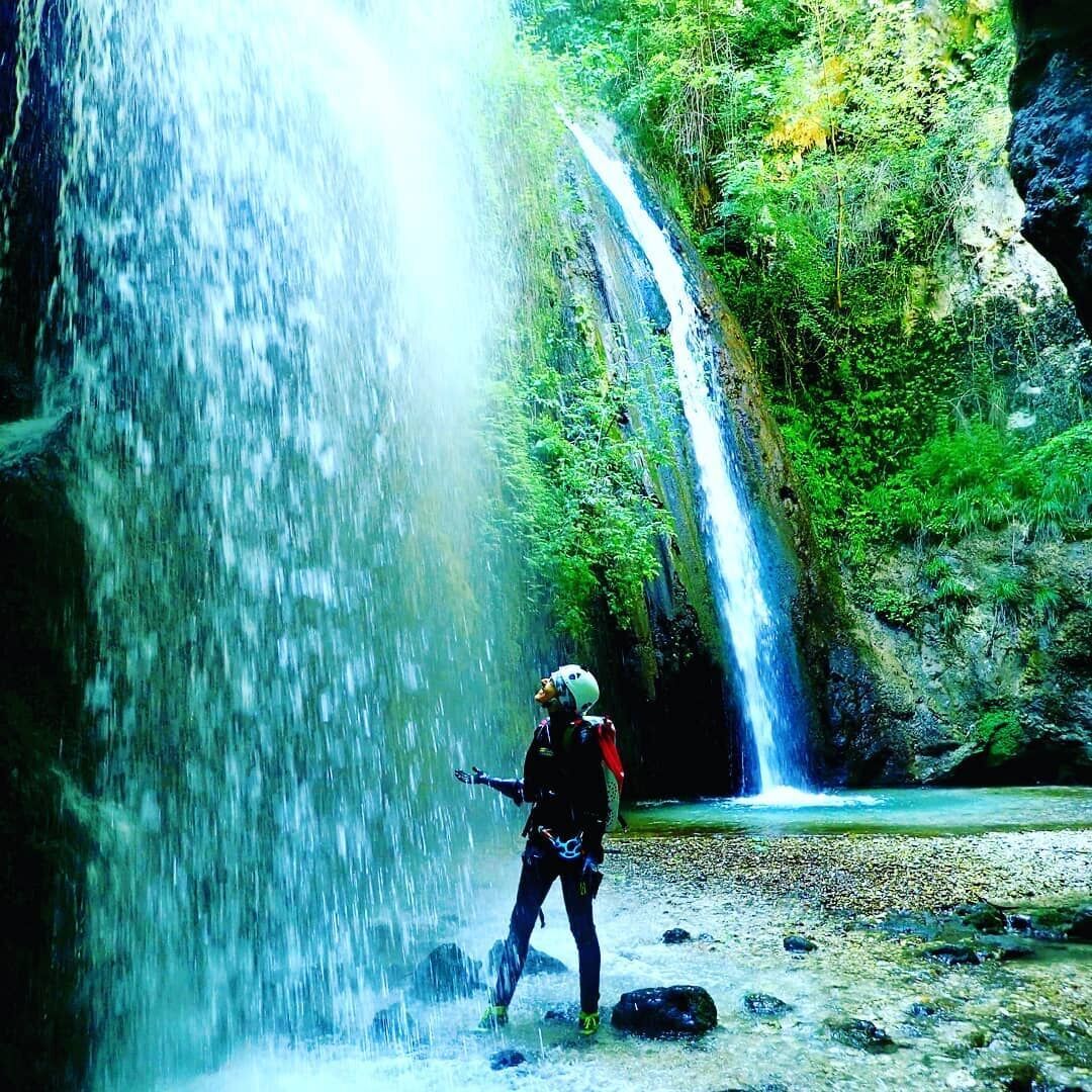 Canyoning Spettacolare tra le Cascate di Tignale sul Lago di Garda Canyoning Spettacolare tra le Cascate di Tignale sul Lago di Garda desktop picture