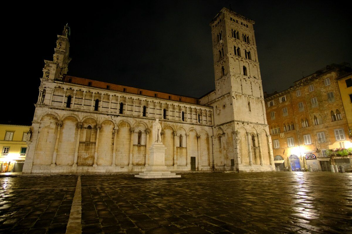 Lucca Insolita: Tour Serale tra Magia e Mistero desktop picture