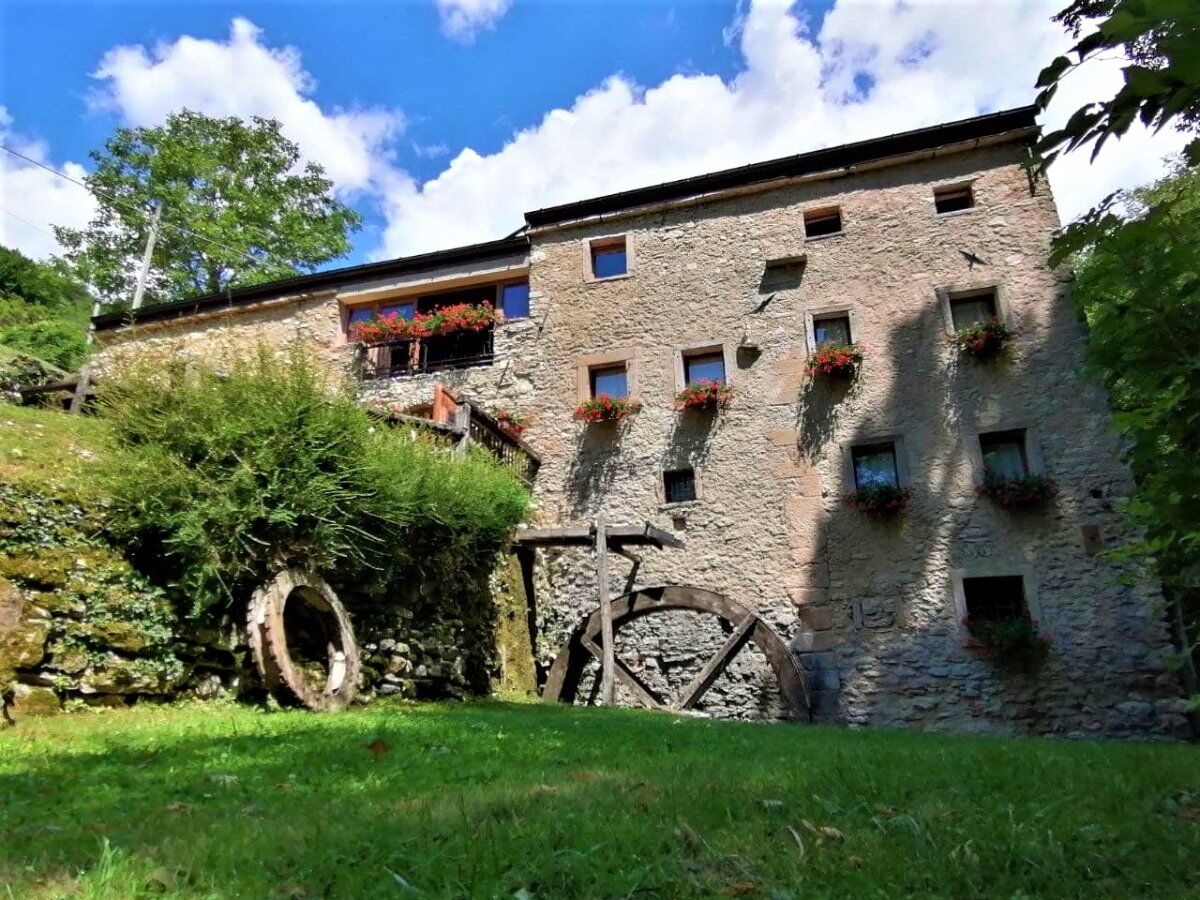 Dai Sentieri della Valle di Sotto al Pranzo in Villa Godi Malinverni desktop picture