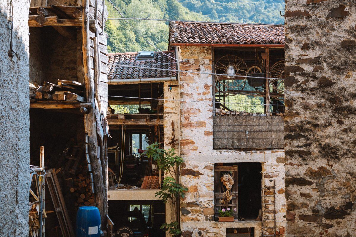 Tra i Sentieri delle Contrade Alte della Val Leogra Tra i Sentieri delle Contrade Alte della Val Leogra desktop picture