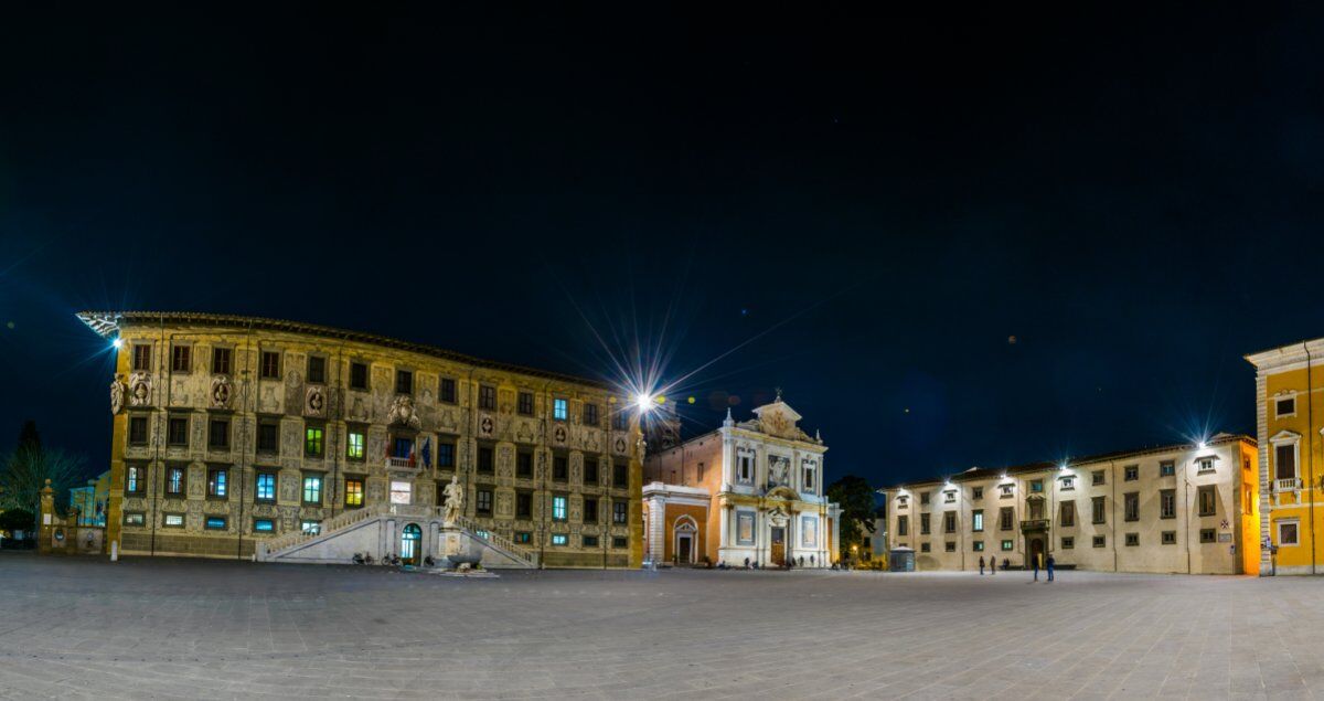 I Palazzi di Pisa: Tour Guidato da Piazza dei Cavalieri al Lungarno desktop picture