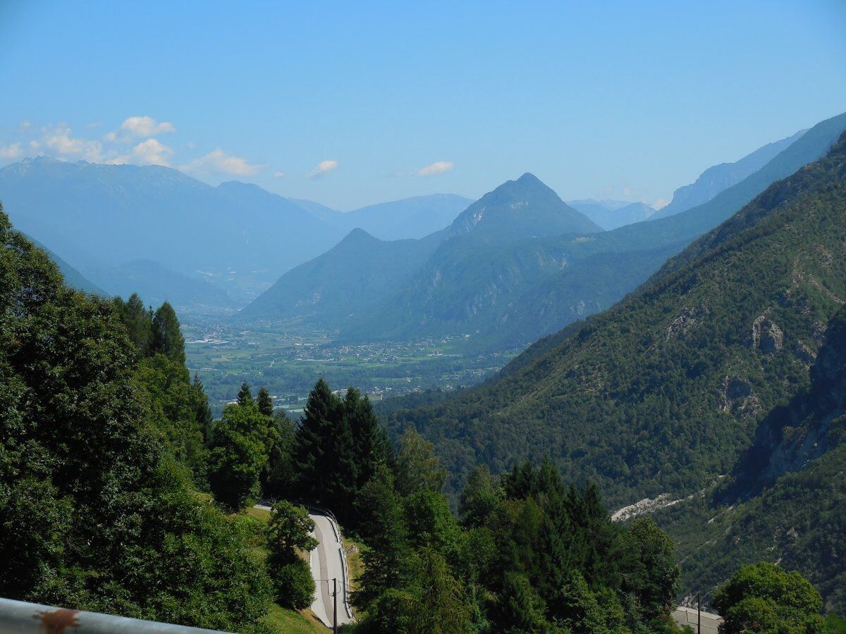Lungo i Sentieri del Passo Zovo desktop picture