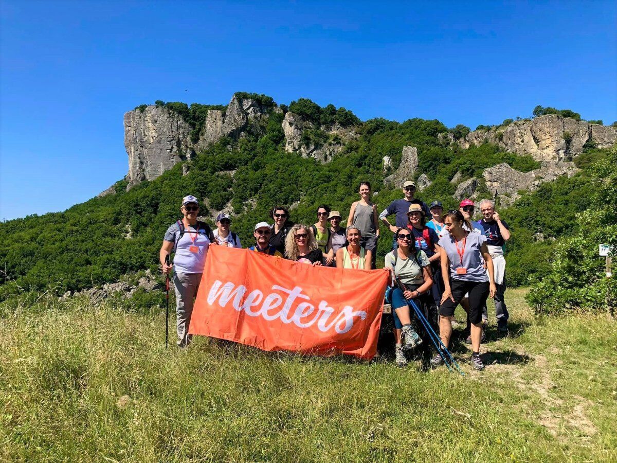 Trekking tra Storia e Natura: La Pietra di Bismantova Trekking tra Storia e Natura: La Pietra di Bismantova desktop picture