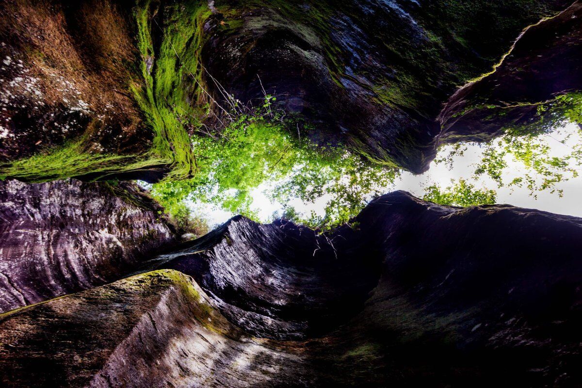 Orridi di Uriezzo: Trekking al Centro della Terra e Pranzo con Vista desktop picture
