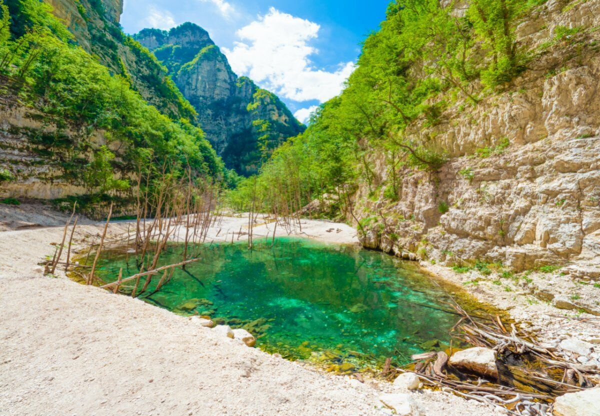 Trekking Serale tra le Spettacolari Gole dell’Infernaccio Trekking Serale tra le Spettacolari Gole dell’Infernaccio desktop picture