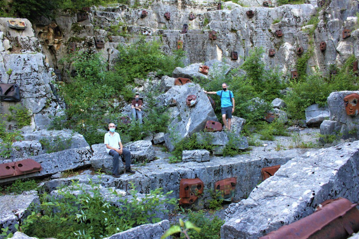 Le Cave di Rubbio: Un Percorso tra Arte e Natura Le Cave di Rubbio: Un Percorso tra Arte e Natura desktop picture