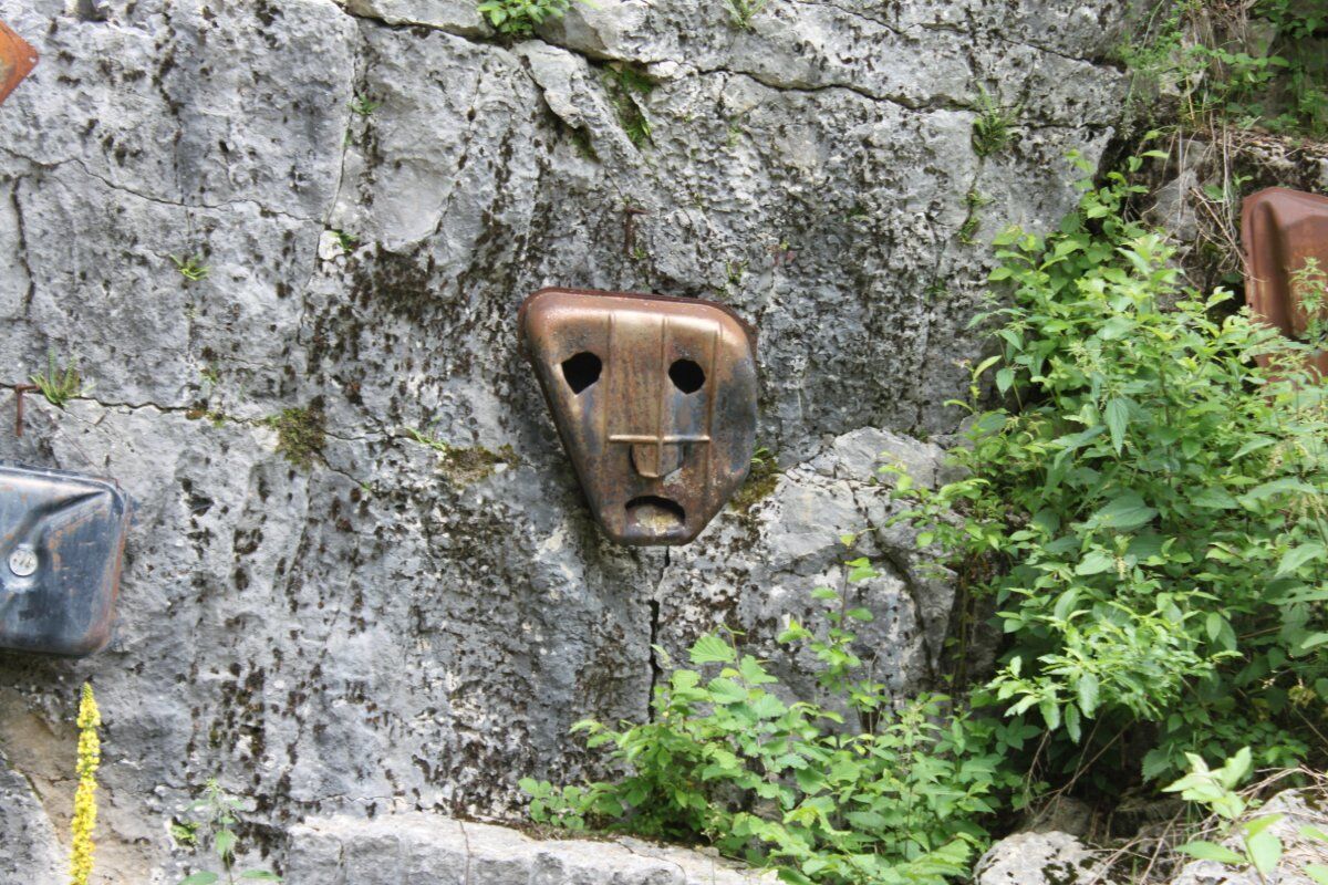 Le Cave di Rubbio: Un Percorso tra Arte e Natura Le Cave di Rubbio: Un Percorso tra Arte e Natura desktop picture