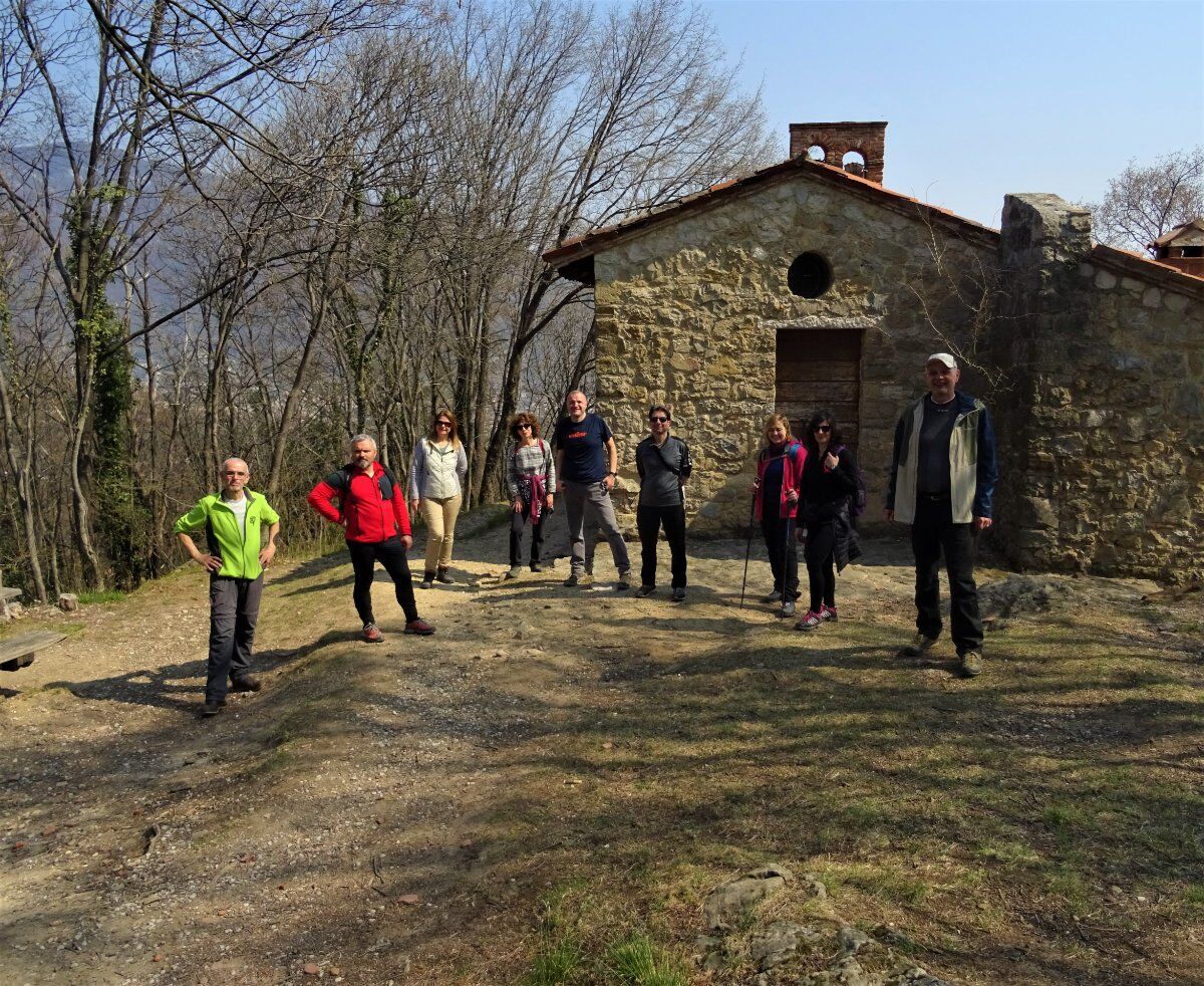 Eremi e vulcani: camminata sulle colline di Bassano desktop picture