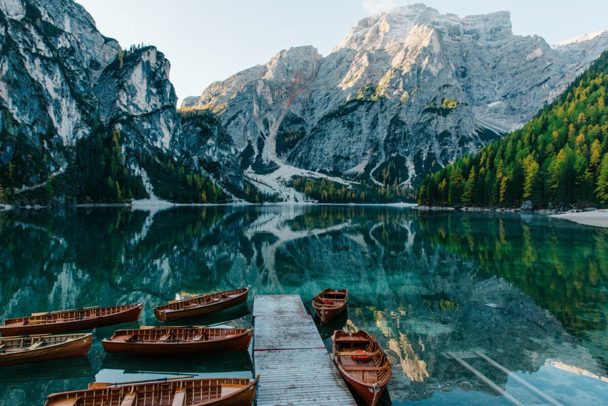 Il Lago di Braies: Un Trekking da Sogno Il Lago di Braies: Un Trekking da Sogno desktop picture