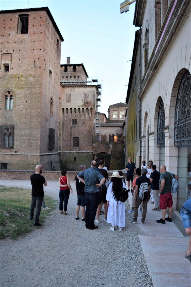 Tour in Battello: la magia di Mantova al tramonto desktop picture