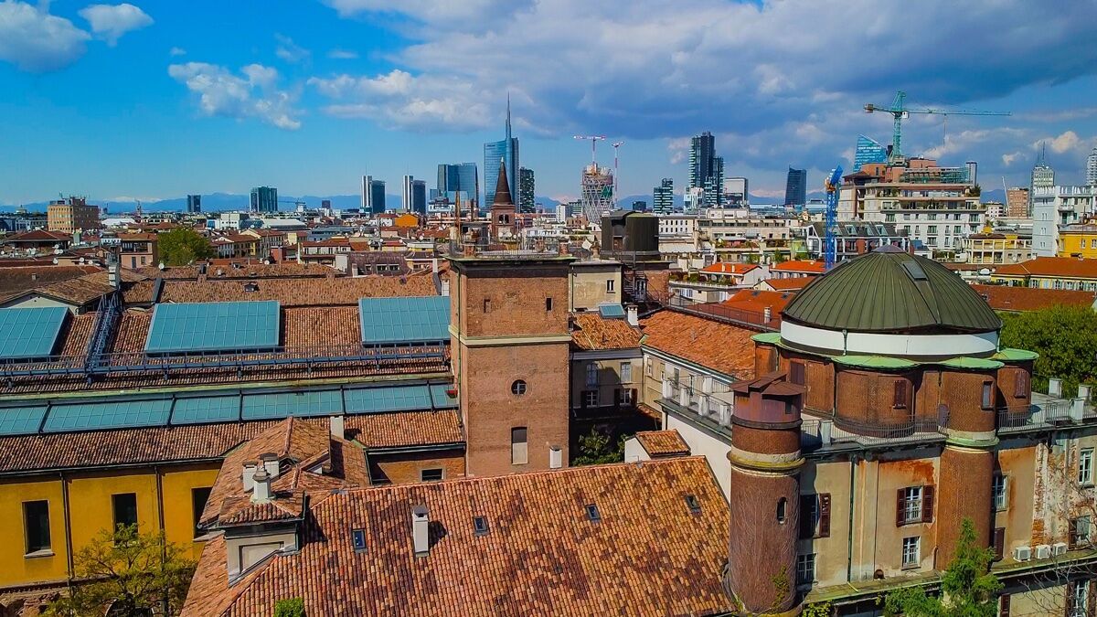 Aperitivo Meeters nel Cuore di Milano a Brera desktop picture