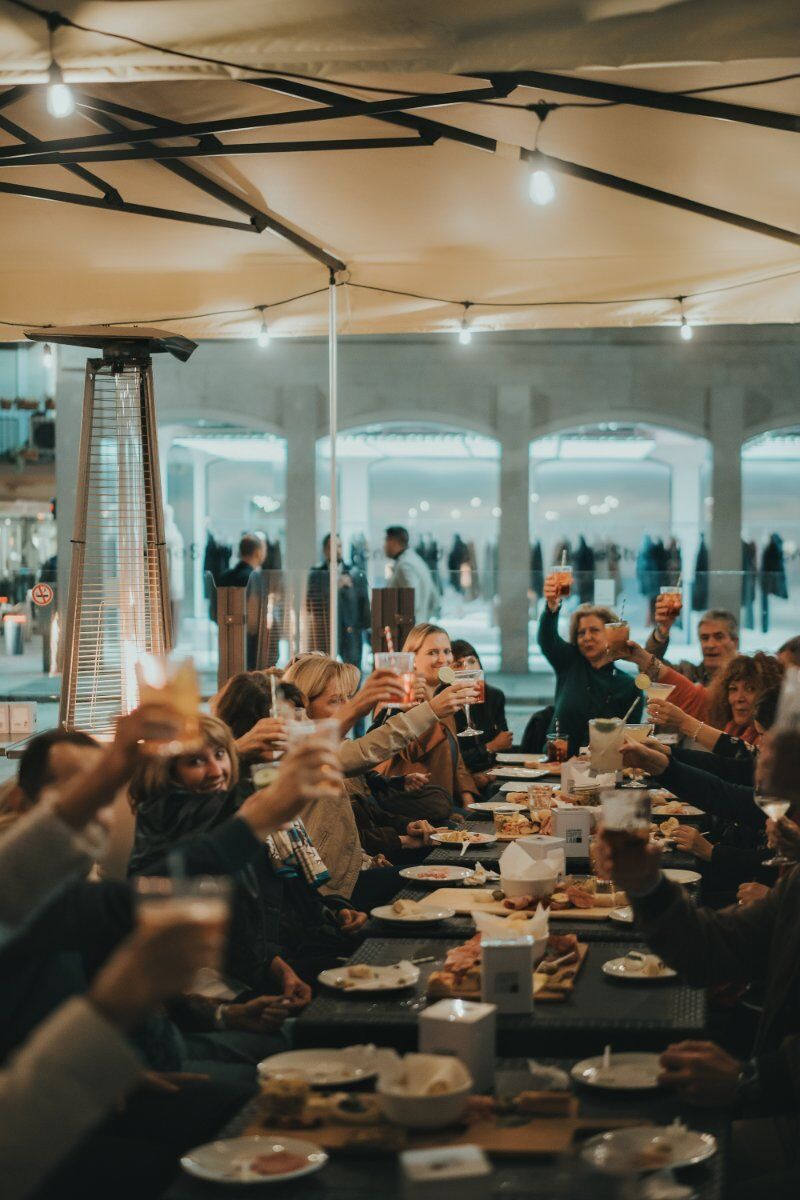 Aperitivo nel cuore di Milano a Brera desktop picture