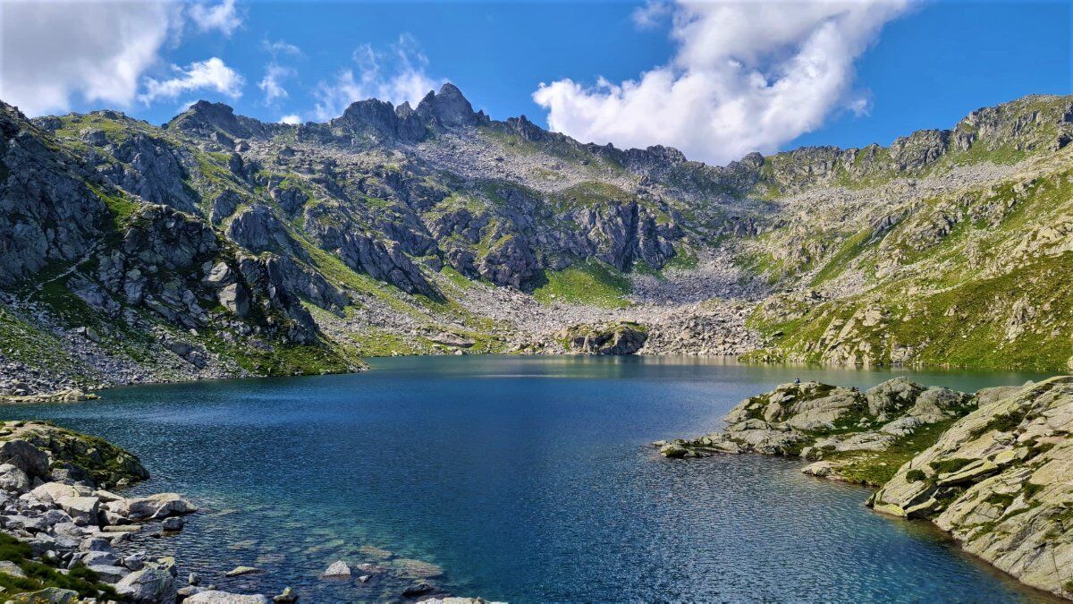 Trekking sull'Adamello: Il Giro dei 5 Laghi Trekking sull'Adamello: Il Giro dei 5 Laghi desktop picture