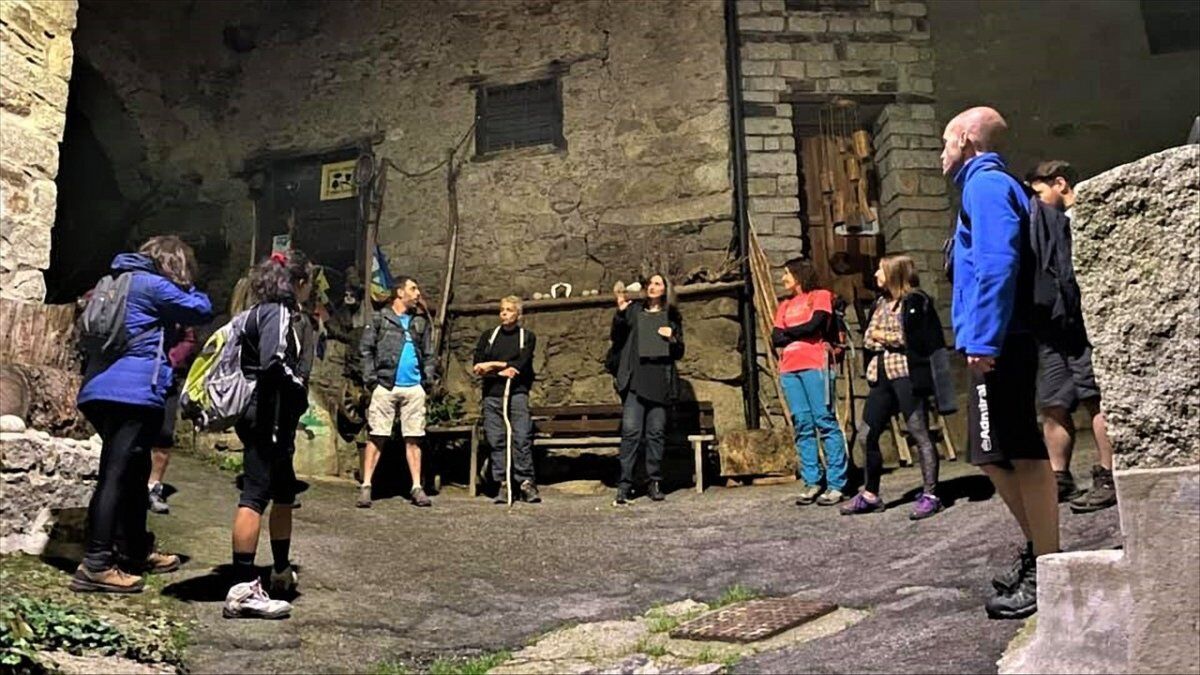 ⭐️Notte di San Lorenzo: Camminata tra Archeologia e Leggende della Valsaviore⭐️ ⭐️Notte di San Lorenzo: Camminata tra Archeologia e Leggende della Valsaviore⭐️ desktop picture