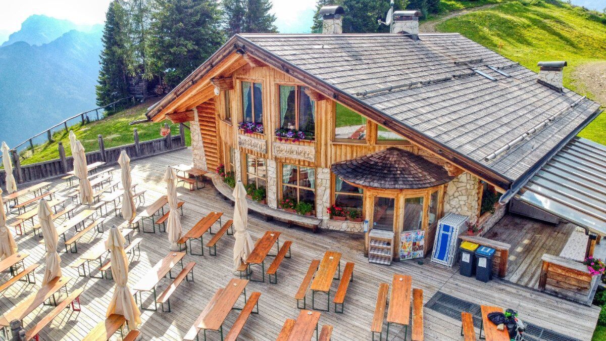 Escursione e Pranzo in Rifugio: Il Monte Fertazza desktop picture