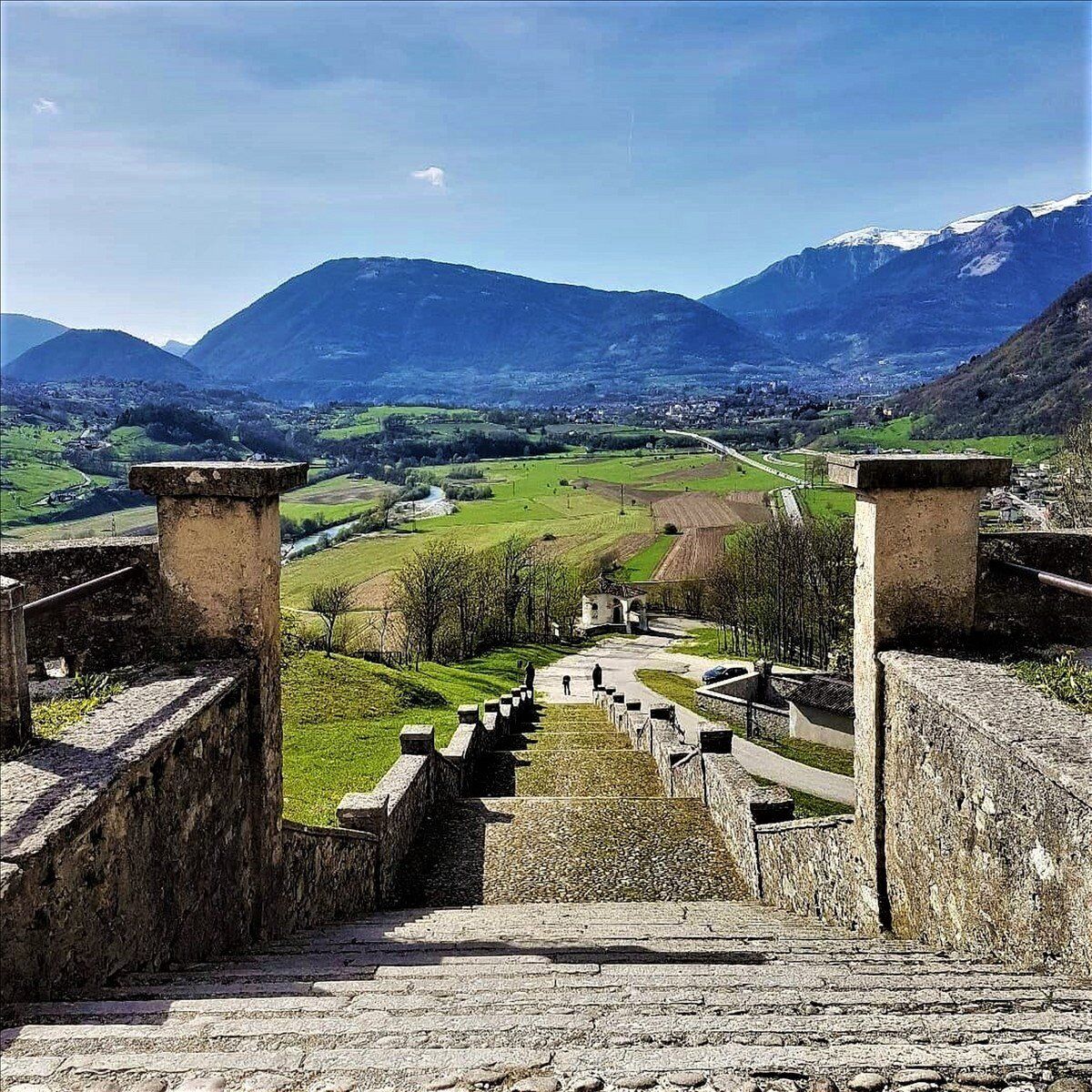 Il Monte Miesna: Camminata tra Spiritualità, Natura e Arte Il Monte Miesna: Camminata tra Spiritualità, Natura e Arte desktop picture