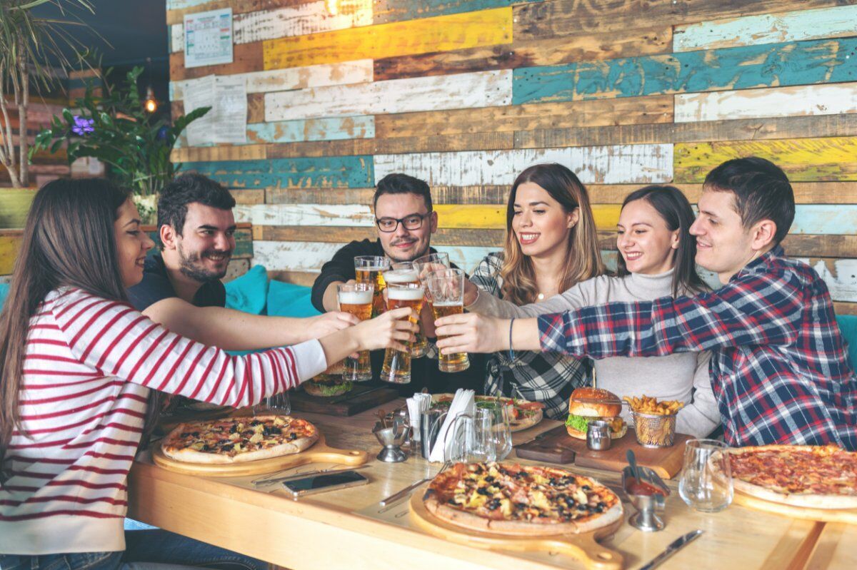Festa dei Single: Pizzata nel Cuore di Milano desktop picture