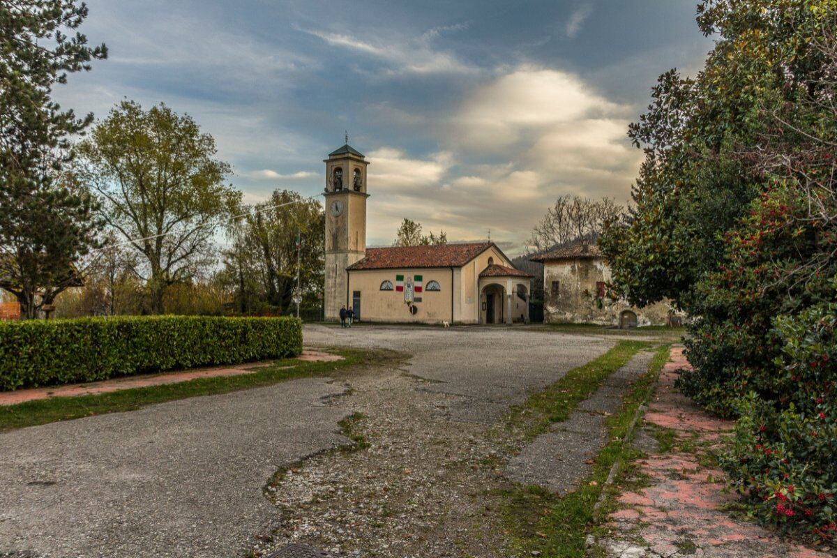 🎃Halloween a Consonno: Trekking nella "Las Vegas Fantasma della Brianza"🎃 desktop picture