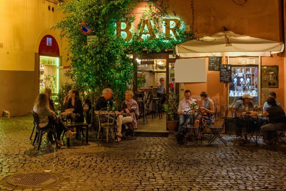 Festa di Carnevale: Aperitivo a Trastevere desktop picture