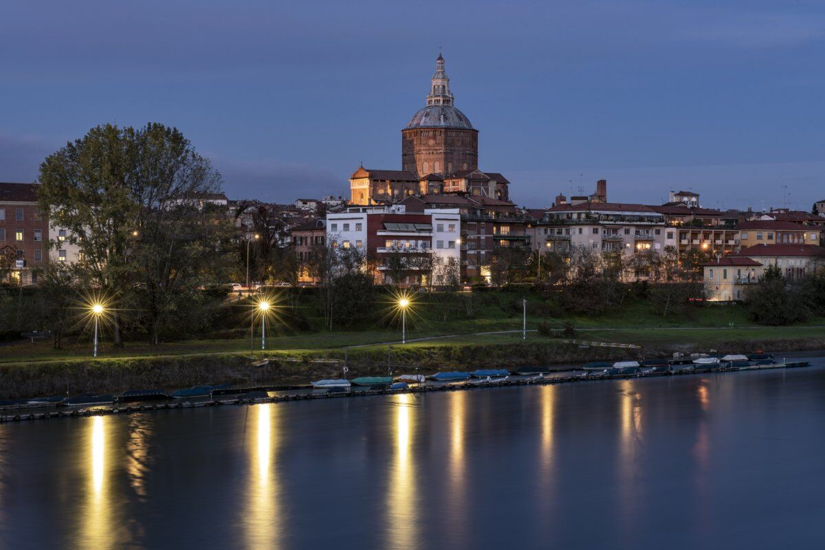 Pizzata Meeters a Pavia, Città delle Cento Torri Pizzata Meeters a Pavia, Città delle Cento Torri desktop picture