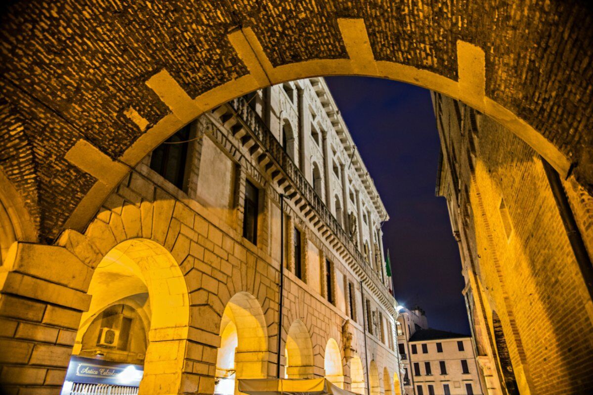 Tour Teatrale nella Cronaca Nera Padovana: Il Fantasma del Catajo Tour Teatrale nella Cronaca Nera Padovana: Il Fantasma del Catajo desktop picture