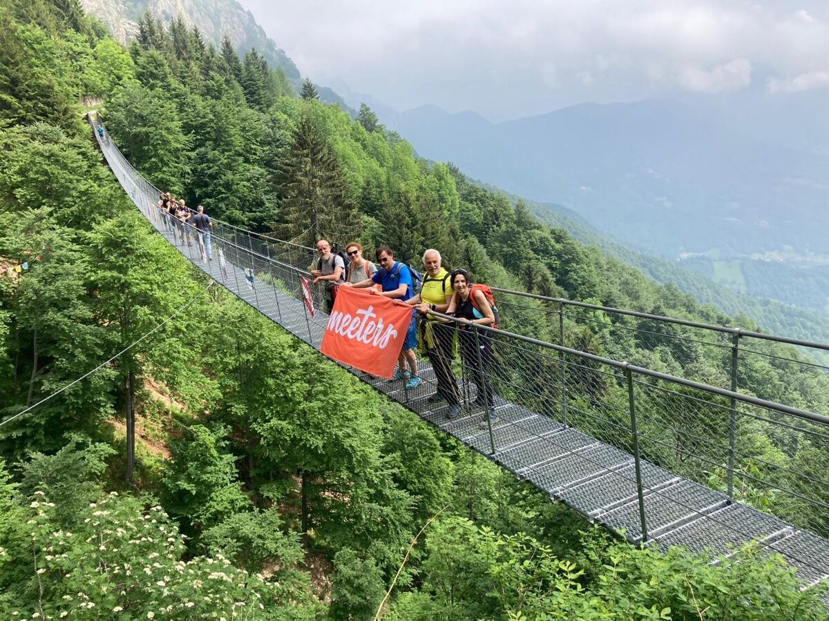 Gli emozionanti sentieri dal Ponte Tibetano a Cima Campogrosso Gli emozionanti sentieri dal Ponte Tibetano a Cima Campogrosso desktop picture