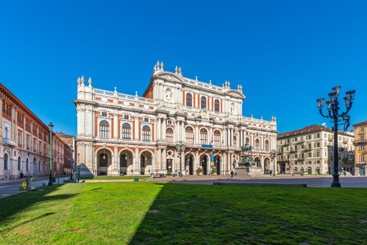 Torino e la Diplomazia Risorgimentale: Una Passeggiata nell'800 desktop picture