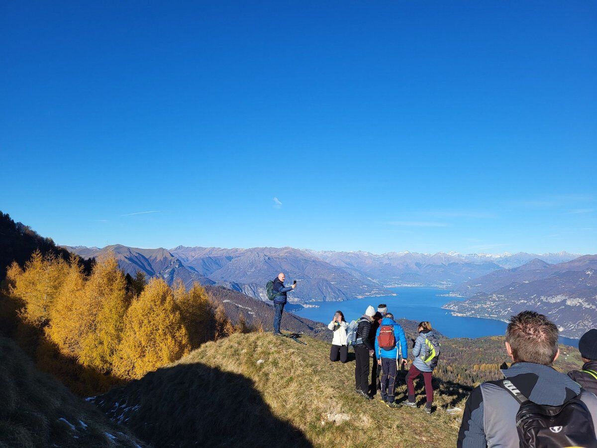 Lungo i Sentieri del Monte San Primo: Un Balcone sul Lago di Como Lungo i Sentieri del Monte San Primo: Un Balcone sul Lago di Como desktop picture