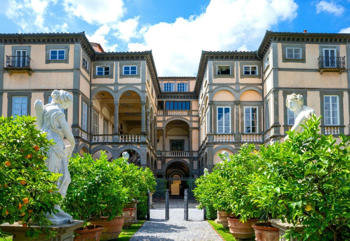 Lucca Barocca: Visita guidata a Palazzo Pfanner desktop picture