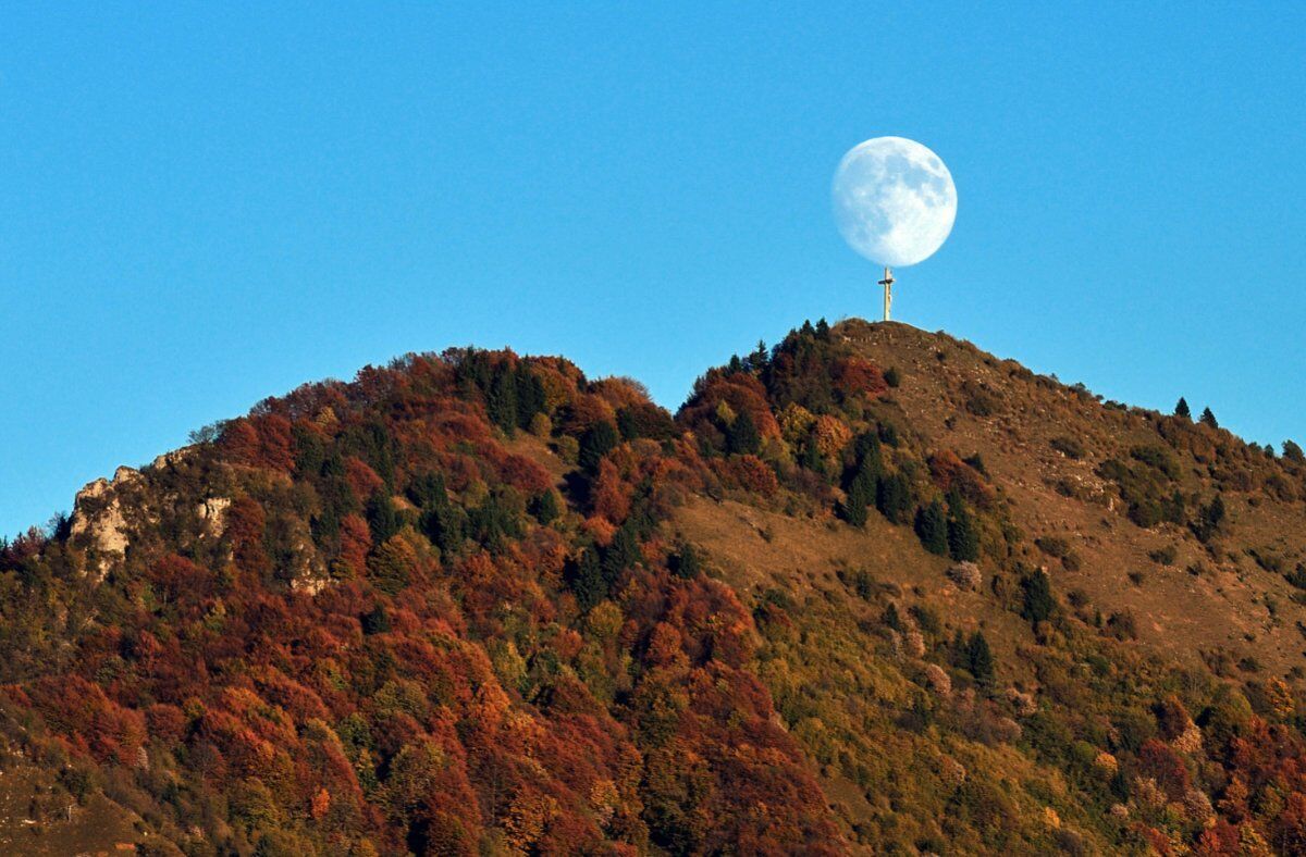 Trekking nella storia tra le cime del Monte Novegno Trekking nella storia tra le cime del Monte Novegno desktop picture
