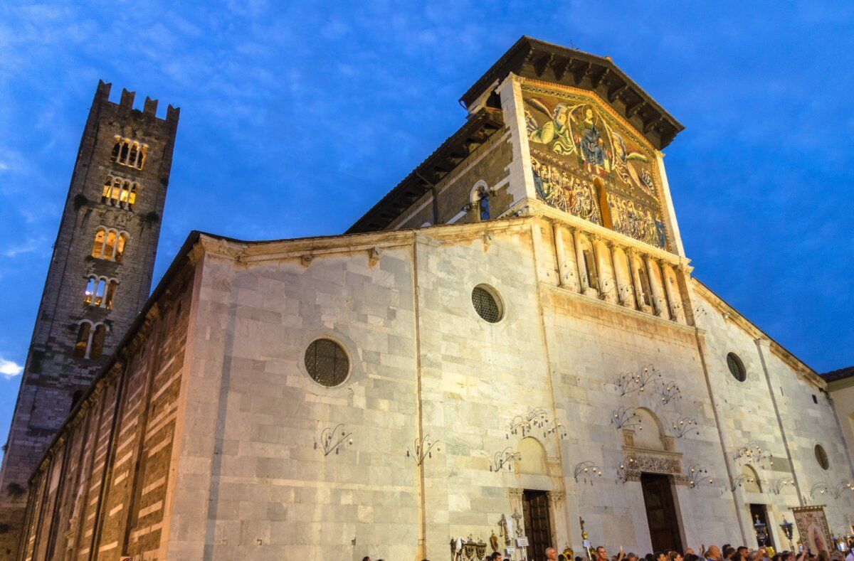 đLucca: Tour tra Santi, Miracoli e Leggendeđ đLucca: Tour tra Santi, Miracoli e Leggendeđ desktop picture