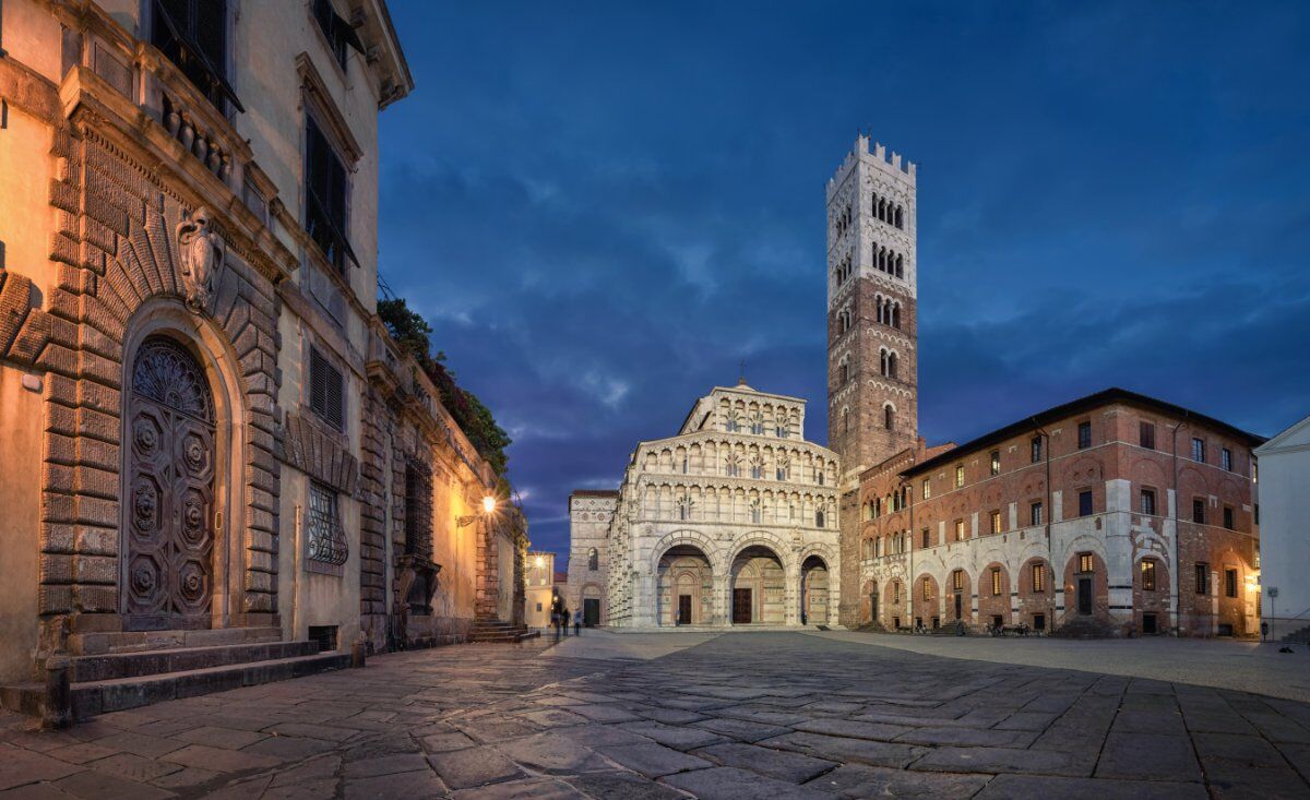 đLucca: Tour tra Santi, Miracoli e Leggendeđ đLucca: Tour tra Santi, Miracoli e Leggendeđ desktop picture