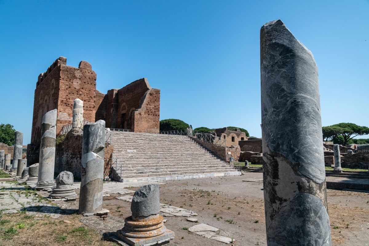 Tour di Ostia Antica: Il Porto della Capitale dell'Impero desktop picture