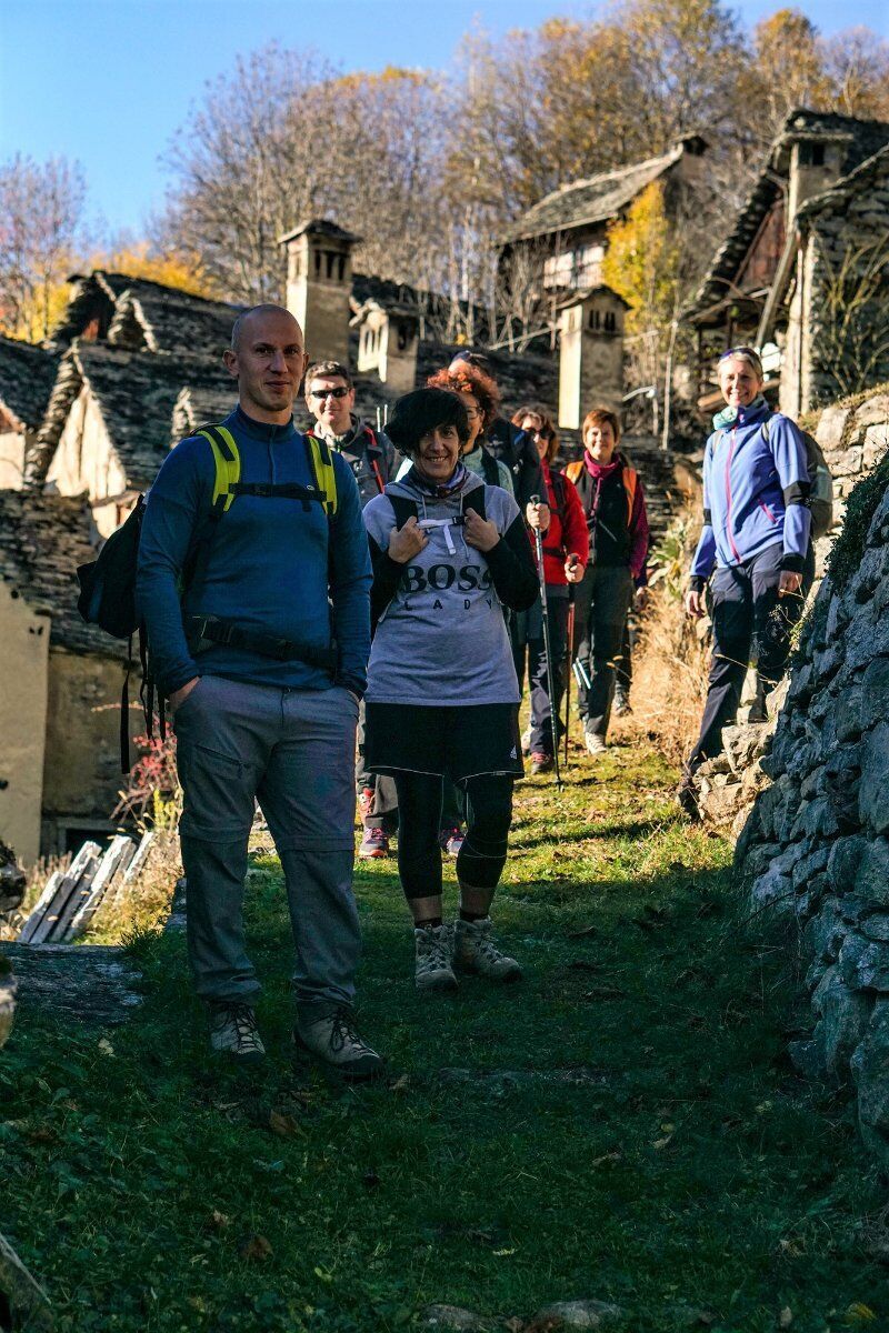 Tra pietra e legno: Escursione alle antiche frazioni di Varzo Tra pietra e legno: Escursione alle antiche frazioni di Varzo desktop picture