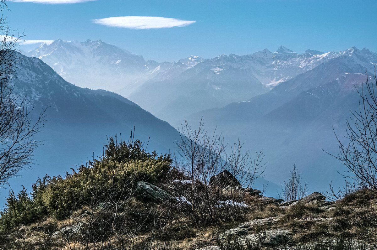 Il Parco della Valgrande: Escursione tra Colloro e i Suoi Alpeggi Il Parco della Valgrande: Escursione tra Colloro e i Suoi Alpeggi desktop picture