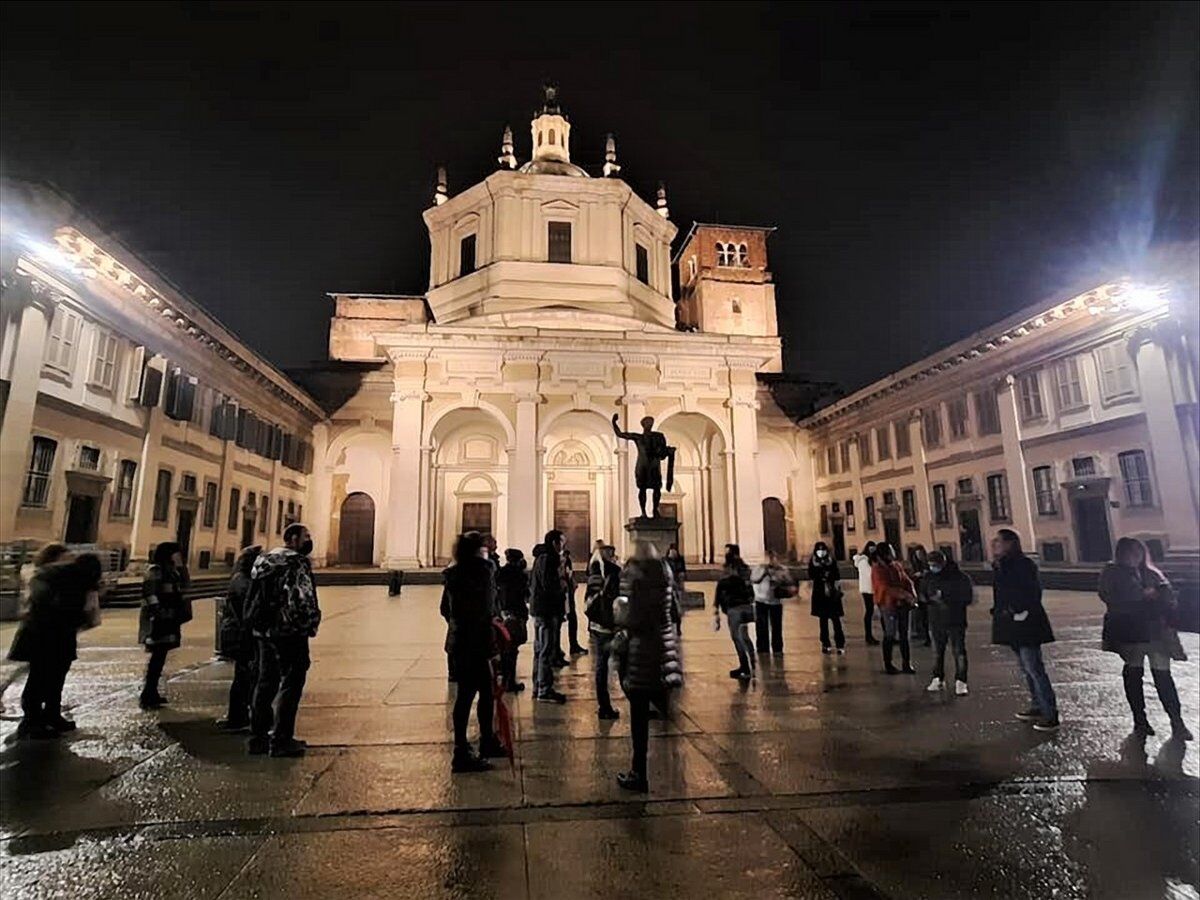 Halloween nel cuore di Milano: Tour tra fantasmi e delitti efferati Halloween nel cuore di Milano: Tour tra fantasmi e delitti efferati desktop picture