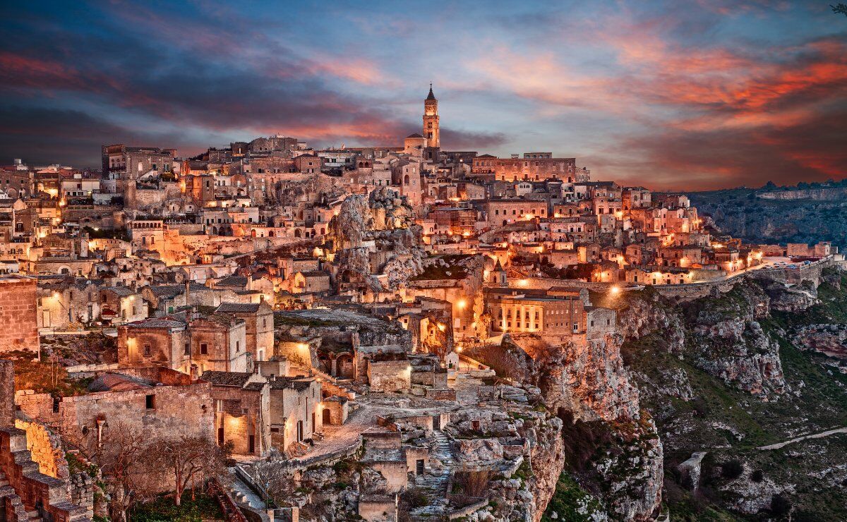 Capodanno da Sogno tra le Magie di Ostuni, Alberobello e Matera desktop picture