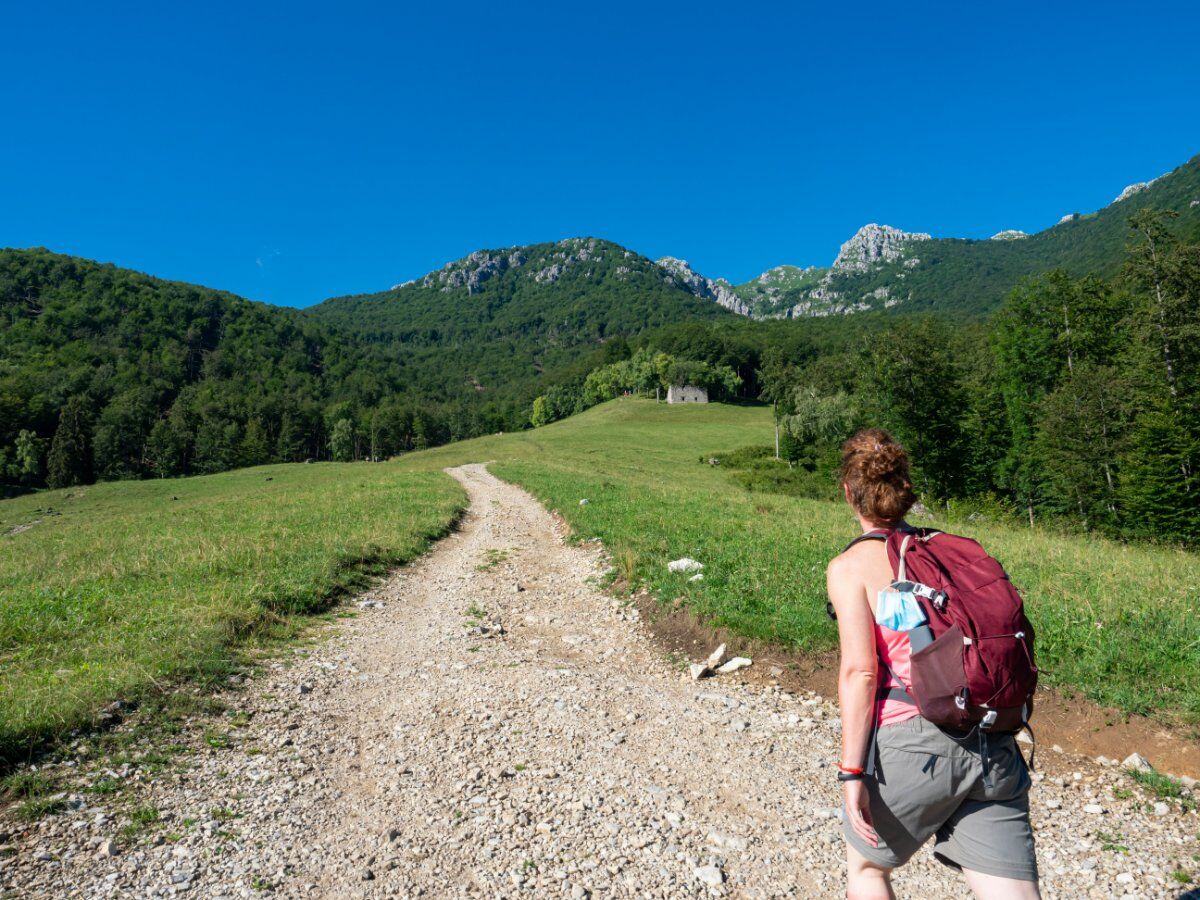 In Vetta al Resegone: Trekking tra Incantevoli Panorami desktop picture