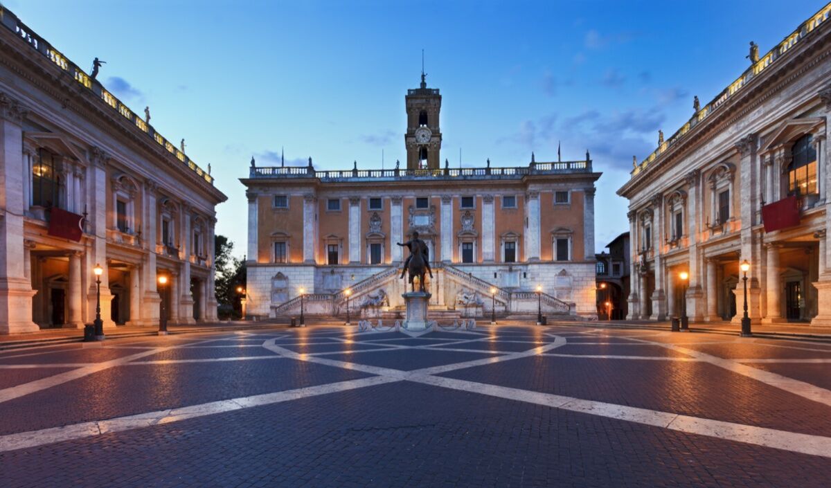 🎃Halloween: Caccia ai Personaggi della Storia di Roma🎃 desktop picture