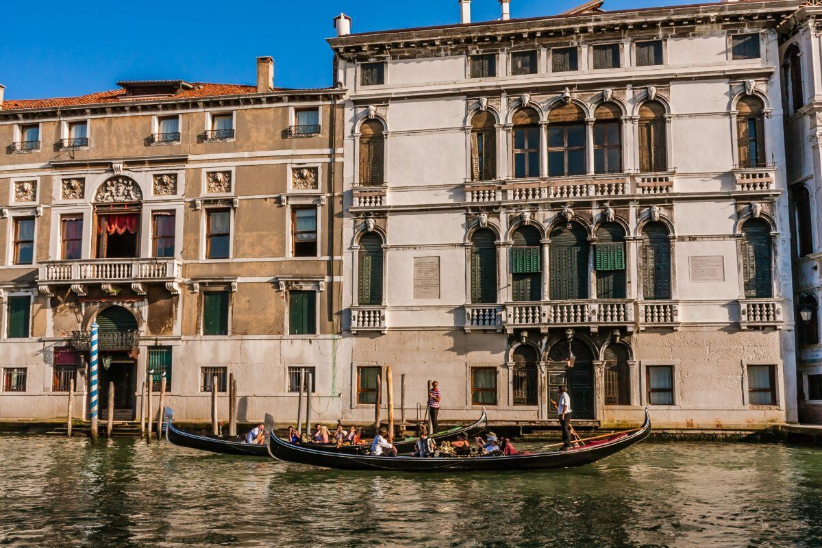 Venezia e la Via delle Spezie: Un Tour tra Profumi e Antichi Rimedi desktop picture