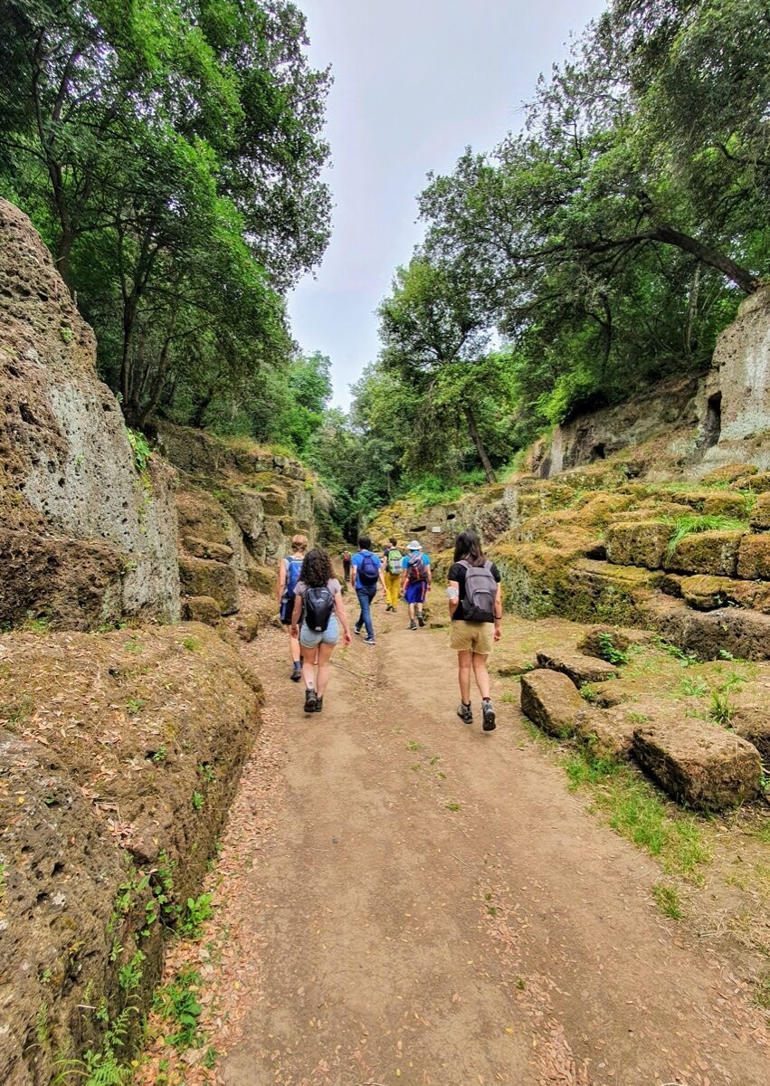 Trekking dalle Cascate di Cerveteri alla Via degli Inferi desktop picture