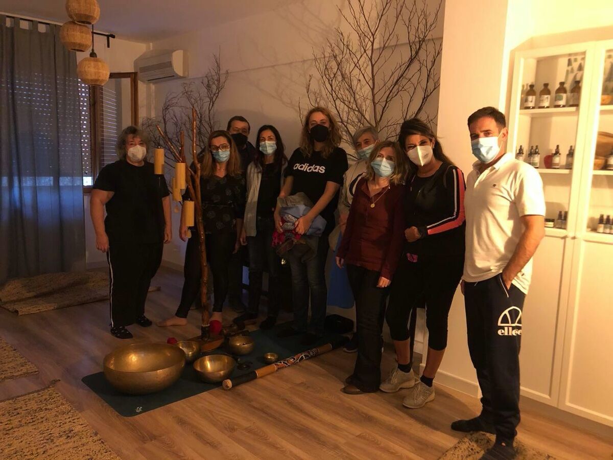 Bagno Sonoro con Campane Tibetane ed Oli Essenziali Bagno Sonoro con Campane Tibetane ed Oli Essenziali desktop picture