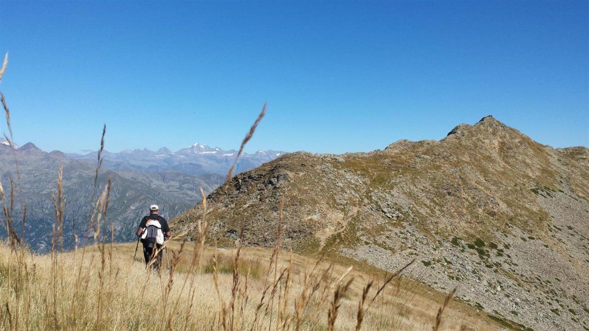 Punta Sourela: Trekking sulla Vetta Piemontese desktop picture