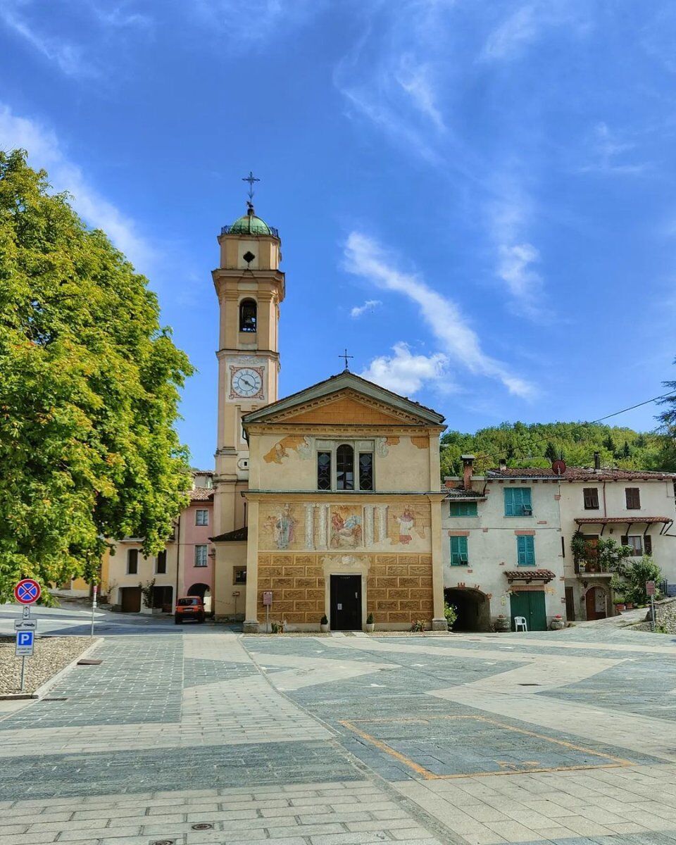 Garbagna e Dintorni: Passeggiata tra Bosco e Borgo Medioevale desktop picture