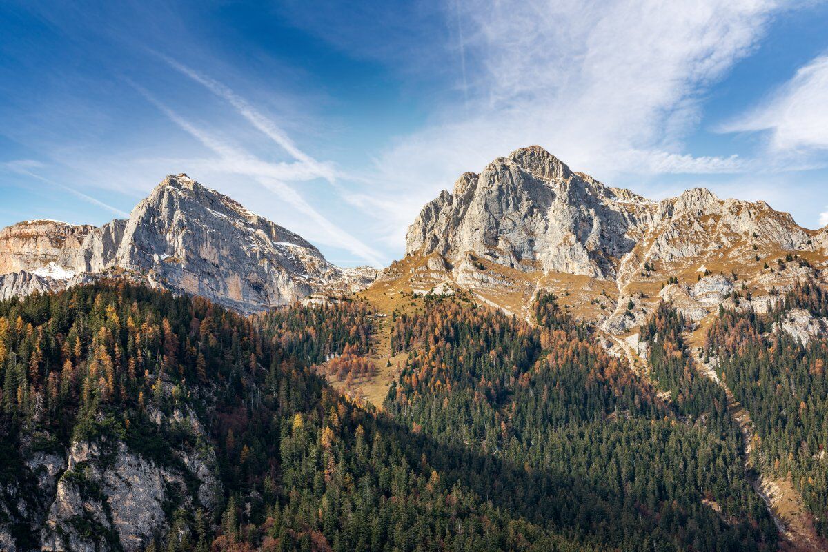 Incontriamoci al Lago di Tovel: Trekking e Foliage Incontriamoci al Lago di Tovel: Trekking e Foliage desktop picture