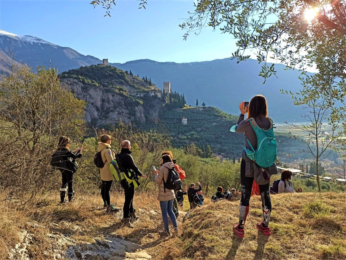 Il Castello di Arco: un Trekking panoramico Il Castello di Arco: un Trekking panoramico desktop picture