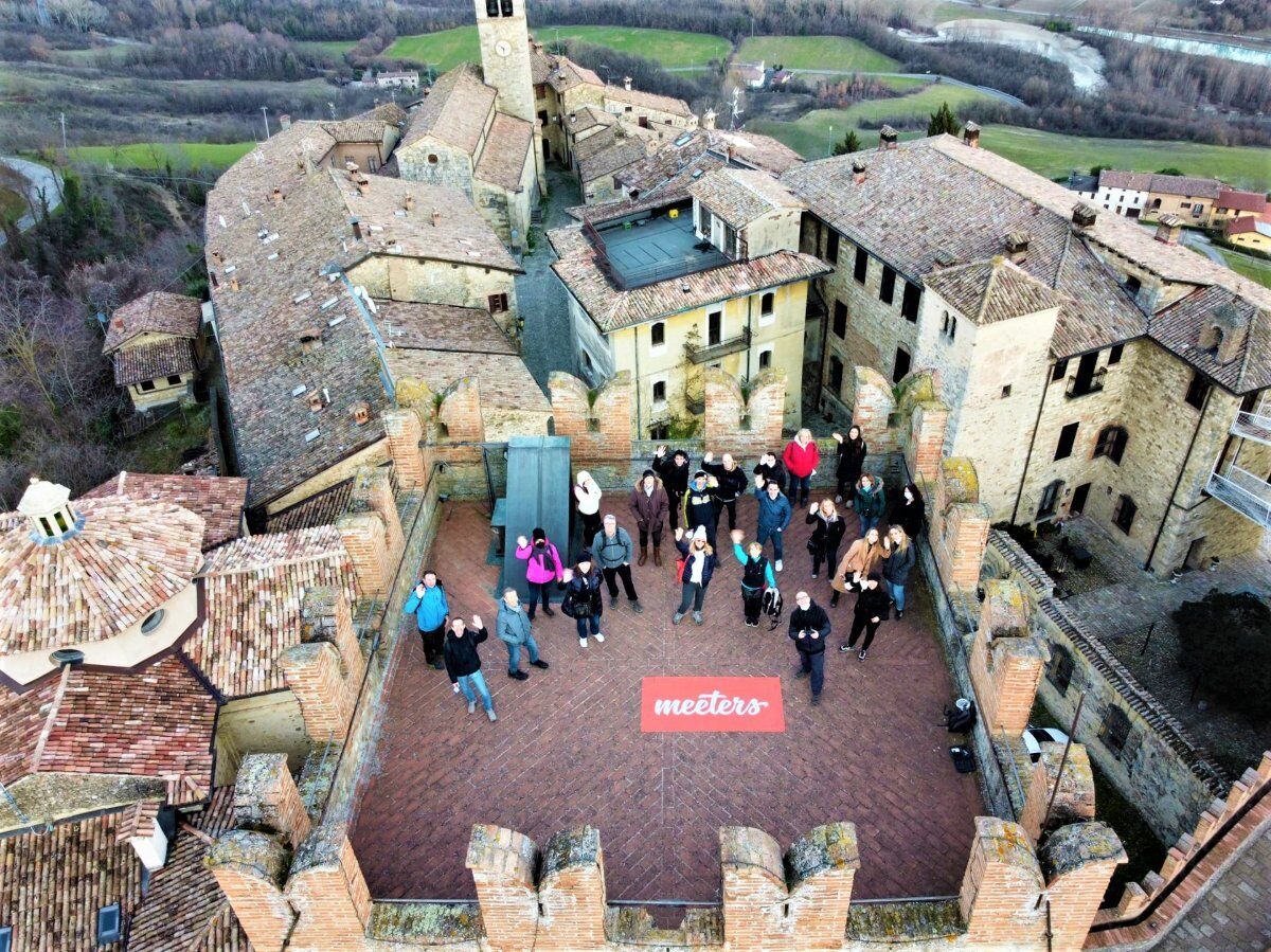 Trekking guidato nel Borgo Medievale di Vigoleno desktop picture