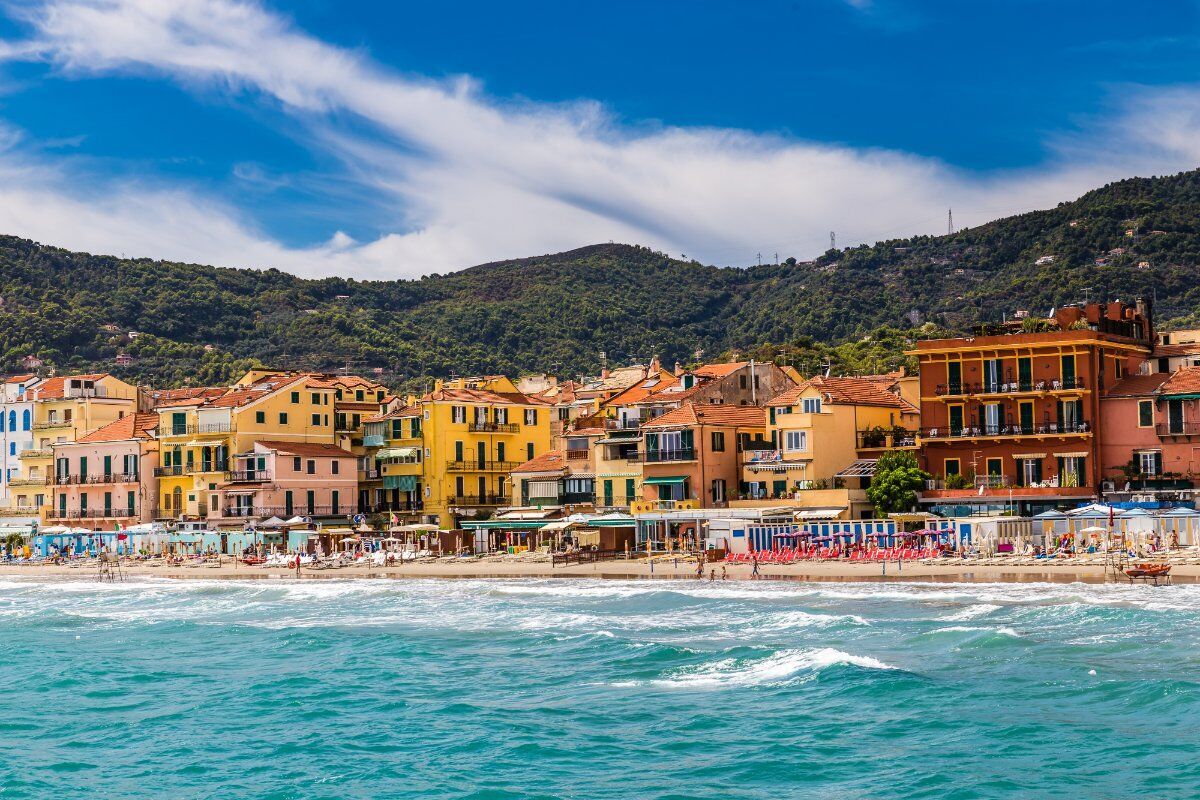 Escursione sulla Via Romana: Da Albenga ad Alassio Escursione sulla Via Romana: Da Albenga ad Alassio desktop picture