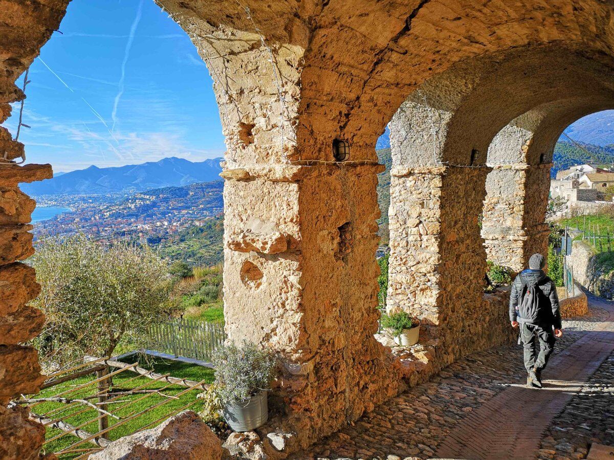 Pasquetta a Verezzi: Passeggiata e Picnic Vista Mare desktop picture